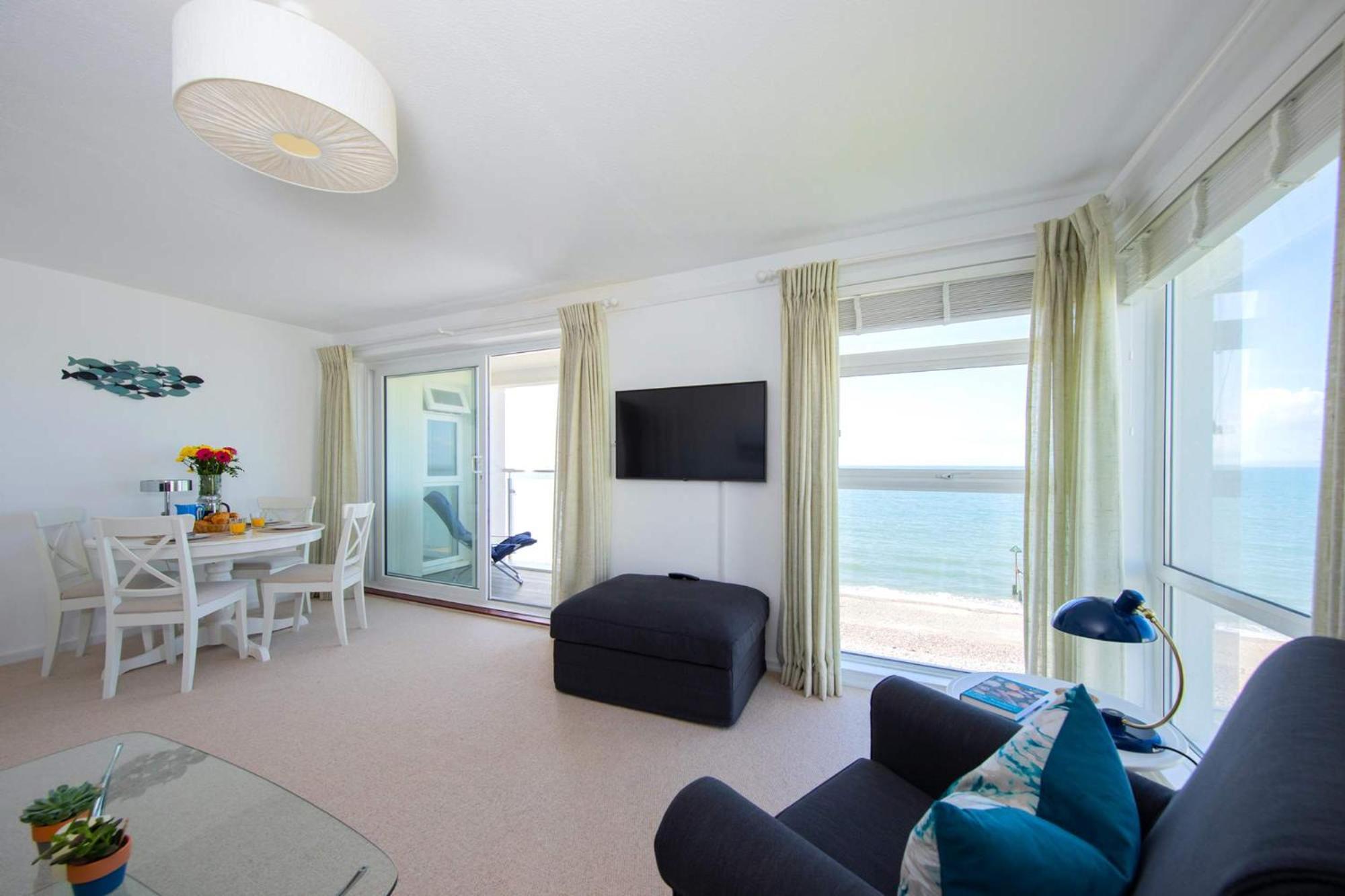 High-End Beachfront Getaway Sea View King Bed Източен Уитеринг Екстериор снимка
